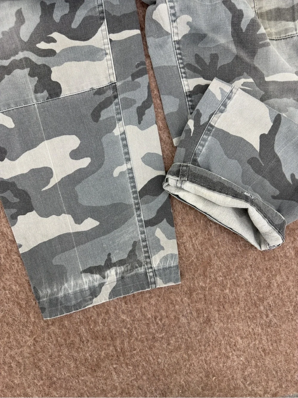 Vintage U.S. Military Dark Gray Camo Cargo Pants – Men's Large Long (35–39)